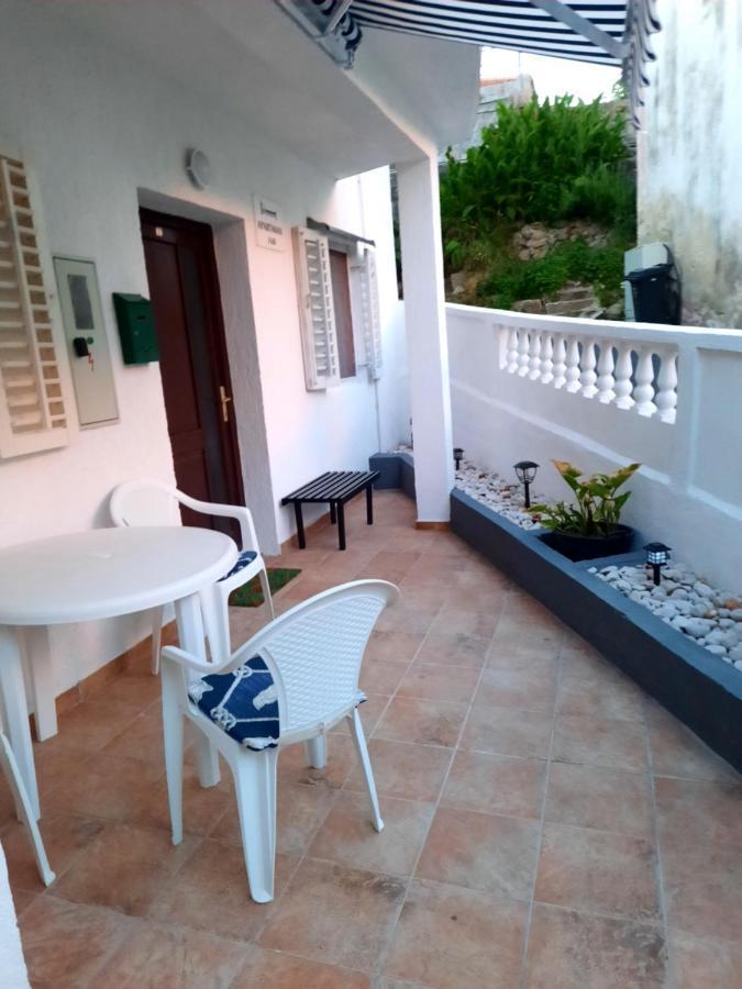 Apartmani Ana-Lora Lopar Εξωτερικό φωτογραφία