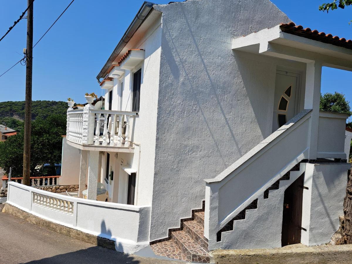 Apartmani Ana-Lora Lopar Εξωτερικό φωτογραφία