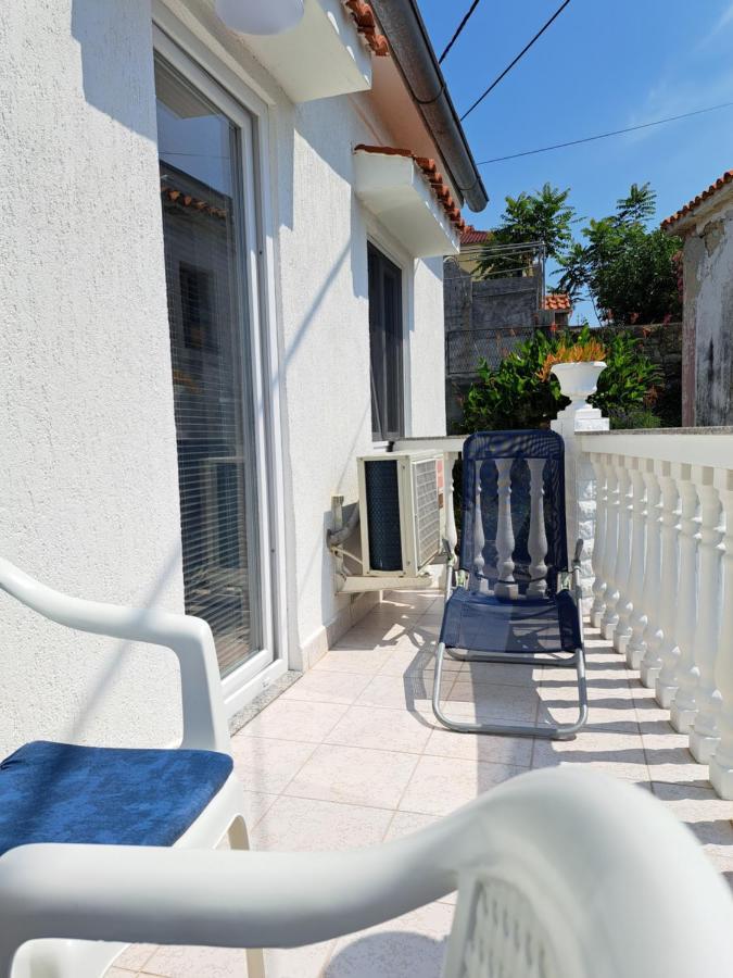 Apartmani Ana-Lora Lopar Εξωτερικό φωτογραφία