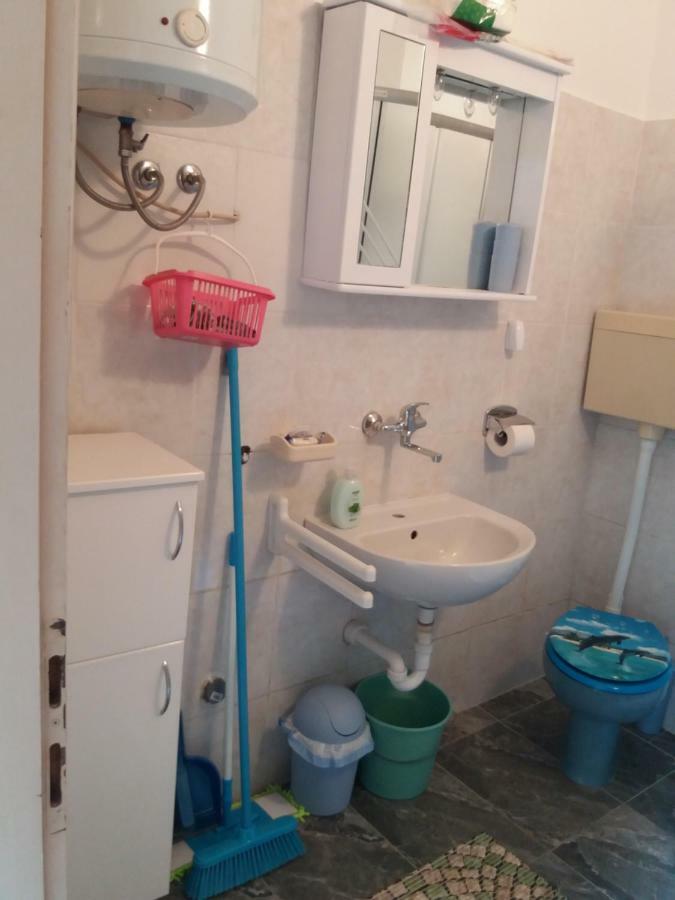 Apartmani Ana-Lora Lopar Εξωτερικό φωτογραφία